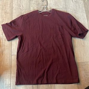 Lincoln outfitters plain maroon t shirt